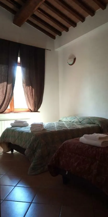 גאיולה אין קיאנטי Tulipano Country Resort בית נופש
